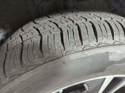 Used 2019 Toyota Highlander Plus image 22