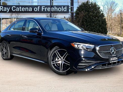 Used 2026 Mercedes-Benz E 350 4MATIC Sedan image 11
