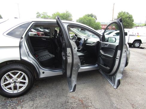 Used 2024 Ford Edge SEL AWD/4WD image 30