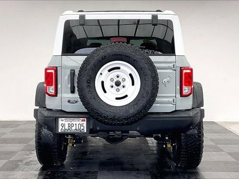 Used 2024 Ford Bronco Heritage Edition image 3