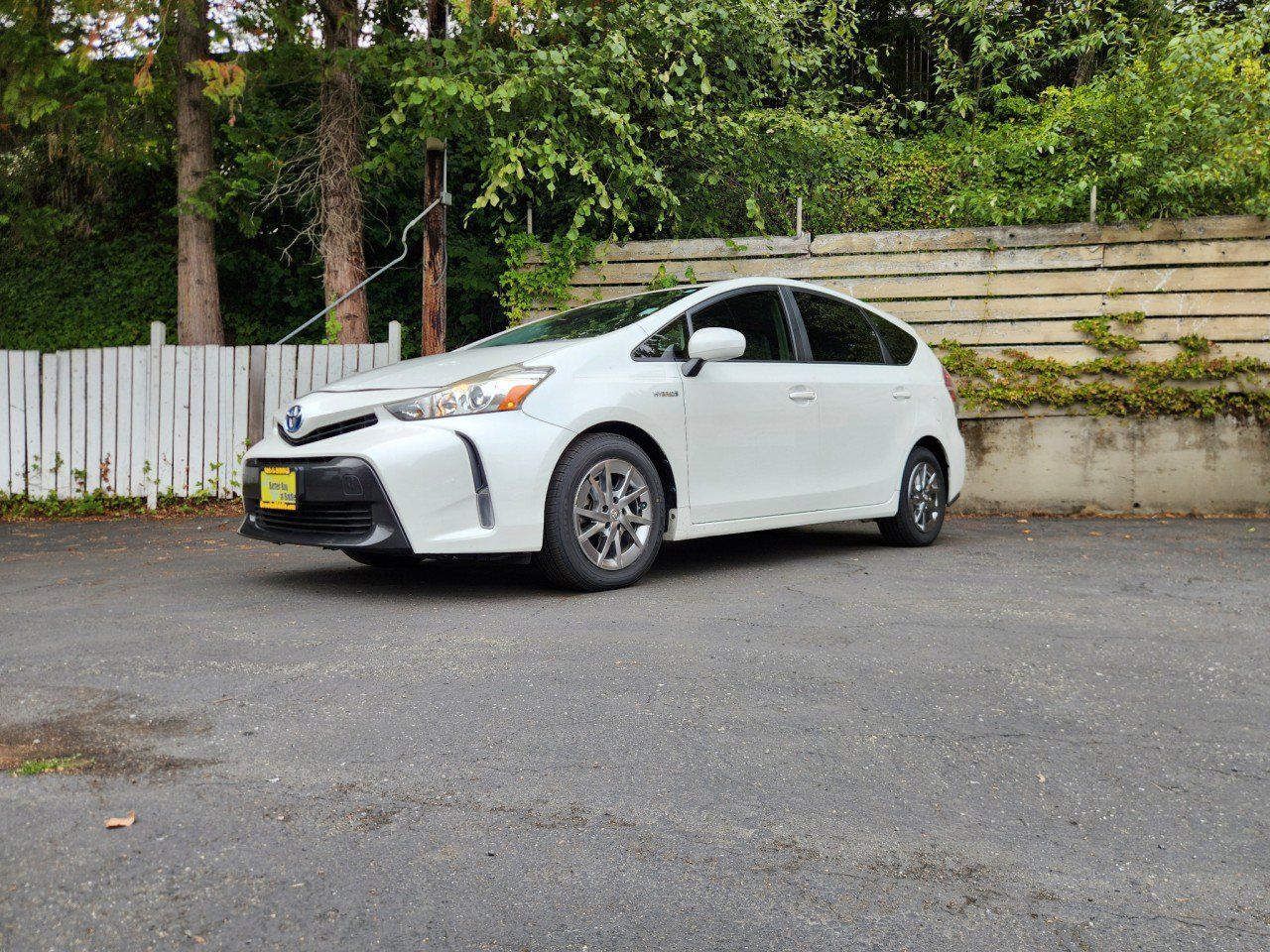 Used 2015 Toyota Prius V Four FWD image 13