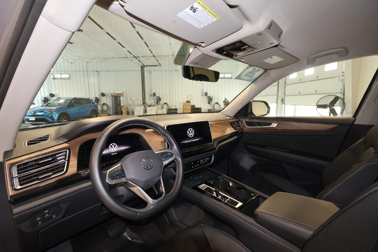 Used 2026 Volkswagen Atlas SE AWD/4WD image 9
