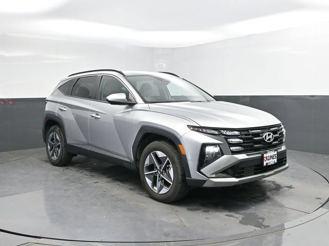 Used 2025 Hyundai Tucson SEL AWD/4WD image 4