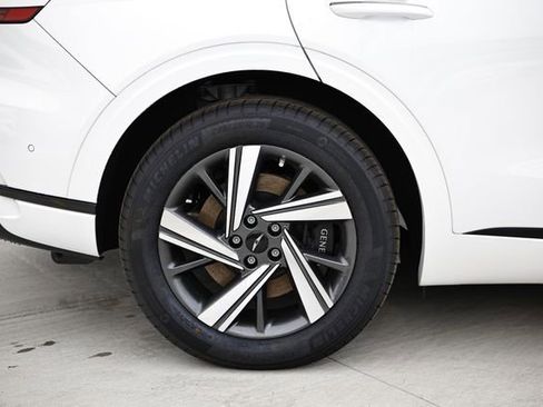 New 2026 Genesis GV70 3.5T Sport Advanced image 5