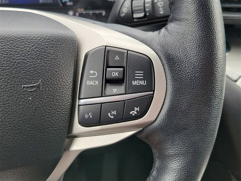 Used 2022 Ford Explorer XLT w/ Equipment Group 202A image 24