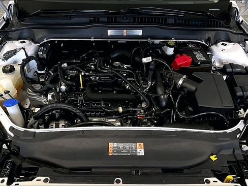 Used 2020 Ford Fusion SE image 9