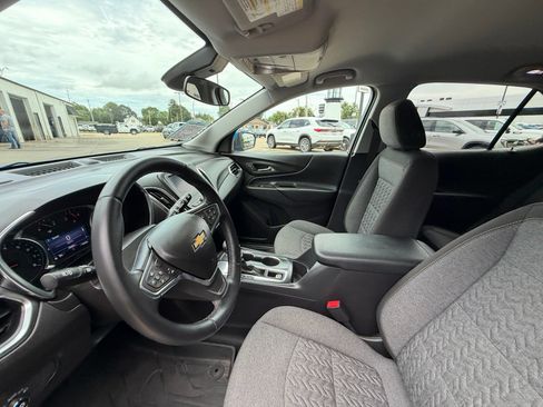 Used 2024 Chevrolet Equinox LT w/ LPO, Floor Liner Package FWD image 4