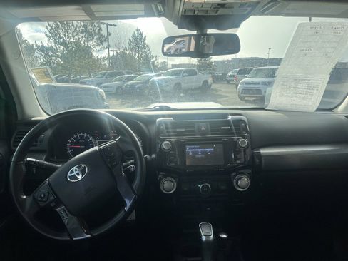 Used 2018 Toyota 4Runner TRD Off-Road Premium image 13