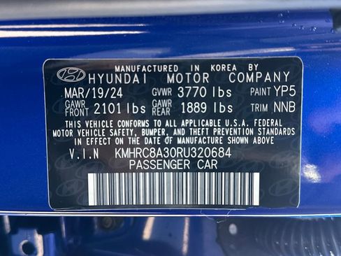 Used 2024 Hyundai Venue SEL image 34