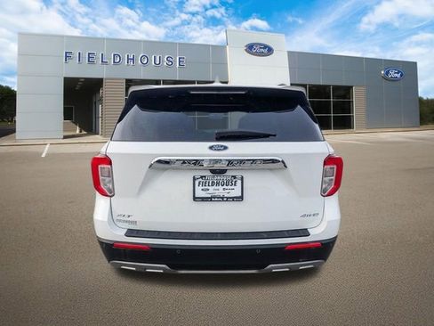 Used 2023 Ford Explorer XLT w/ Equipment Group 202A image 10