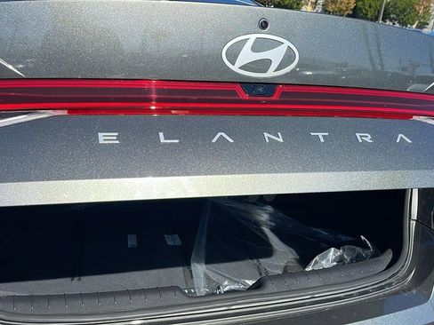 New 2026 Hyundai Elantra Limited image 26