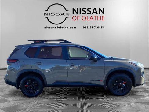 Certified 2025 Nissan Rogue SV image 9