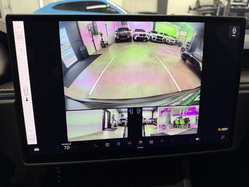 Used 2021 Tesla Model S Plaid image 11