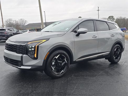 New 2026 Kia Sportage EX image 7