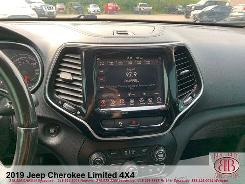 Used 2019 Jeep Cherokee Limited image 13
