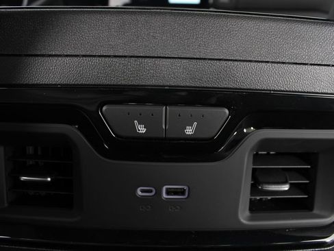 New 2026 GMC Sierra 1500 AT4 w/ AT4 Premium Package AWD/4WD image 22
