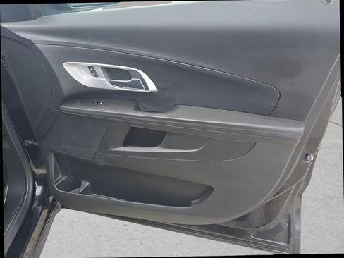 Used 2017 Chevrolet Equinox LT w/ Convenience Package image 20