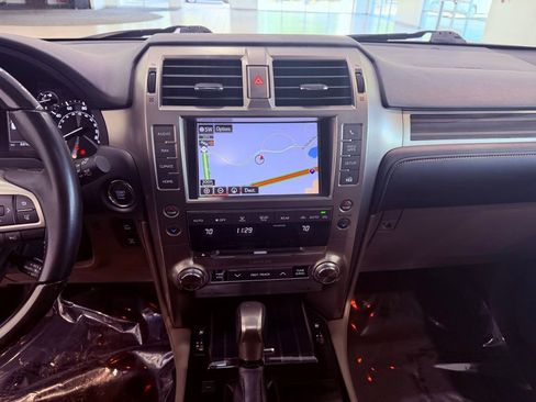 Used 2020 Lexus GX 460 Premium image 25