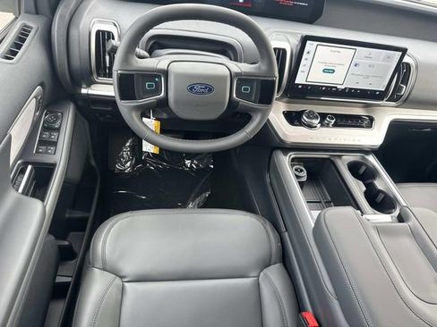 New 2026 Ford Expedition Max Active image 28