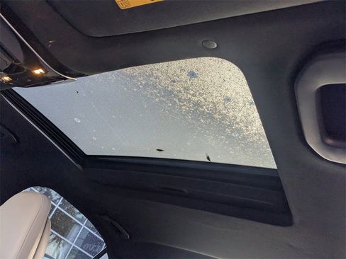 Used 2022 Mercedes-Benz C 300 Sedan image 24