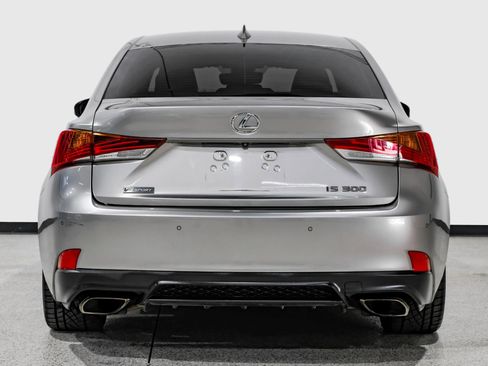 Used 2019 Lexus IS 300 RWD image 7