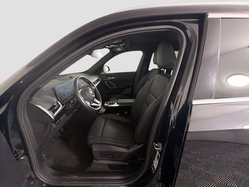 Used 2025 BMW X1 xDrive28i AWD/4WD image 13