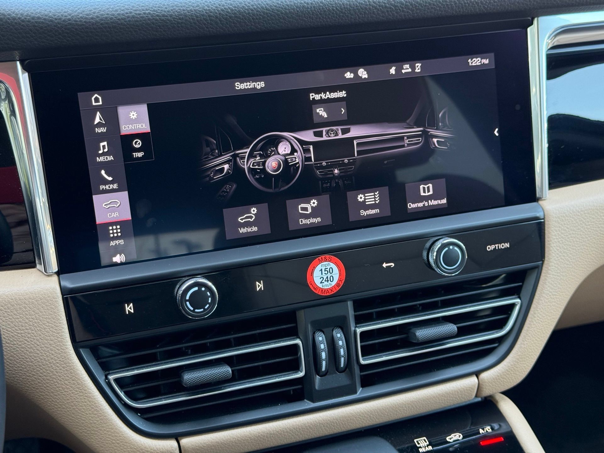 Certified 2026 Porsche Macan AWD/4WD image 22