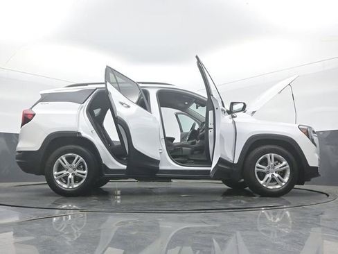 Used 2023 GMC Terrain SLE w/ Driver Convenience Package FWD image 59