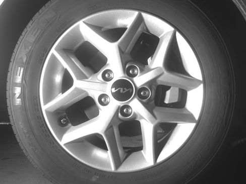 Used 2025 Kia Soul LX w/ LX Technology Package image 13