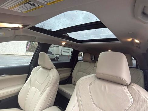 Certified 2025 INFINITI QX60 Pure w/ Cargo Package image 22
