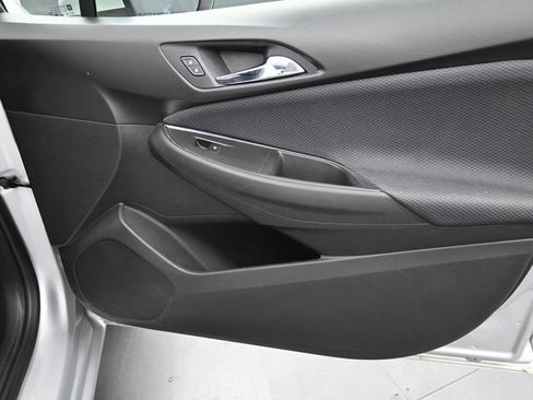 Used 2018 Chevrolet Cruze LT w/ Convenience Package FWD image 24