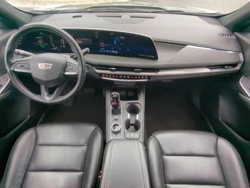 Used 2024 Cadillac XT4 Premium Luxury FWD image 18