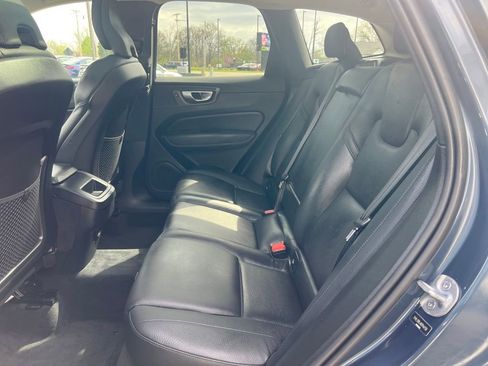 Used 2024 Volvo XC60 B5 Plus w/ Protection Package Premier image 5