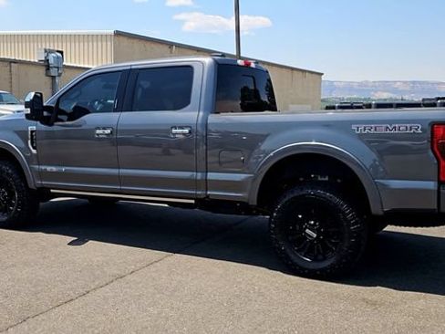Used 2022 Ford F250 4x4 Crew Cab Super Duty image 7