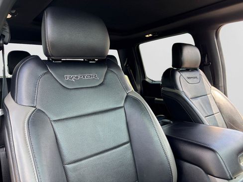 Used 2018 Ford F150 Raptor w/ Equipment Group 802A Luxury AWD/4WD image 49