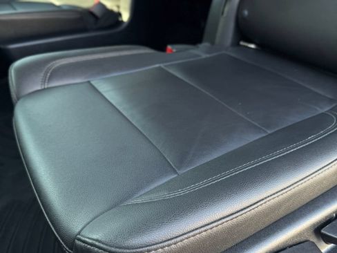 Used 2021 Chevrolet Tahoe Z71 AWD/4WD image 38