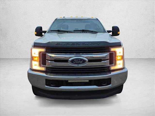 Used 2019 Ford F350 XLT w/ FX4 Off-Road Package AWD/4WD image 2