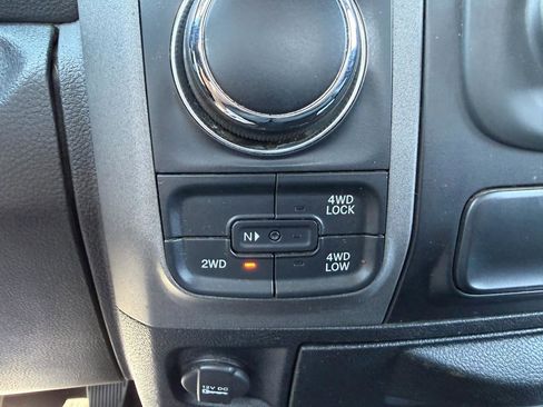 Used 2019 RAM 1500 Express image 17
