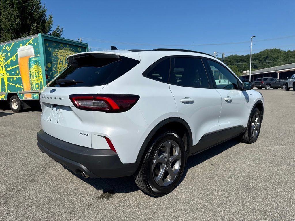 Used 2026 Ford Escape ST-Line AWD/4WD image 18