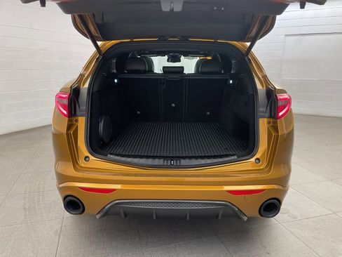 Used 2023 Alfa Romeo Stelvio Veloce image 27