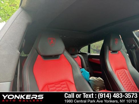 Used 2020 Lamborghini Urus AWD/4WD image 38
