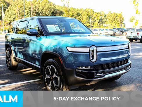 Used 2024 Rivian R1S Adventure image 3