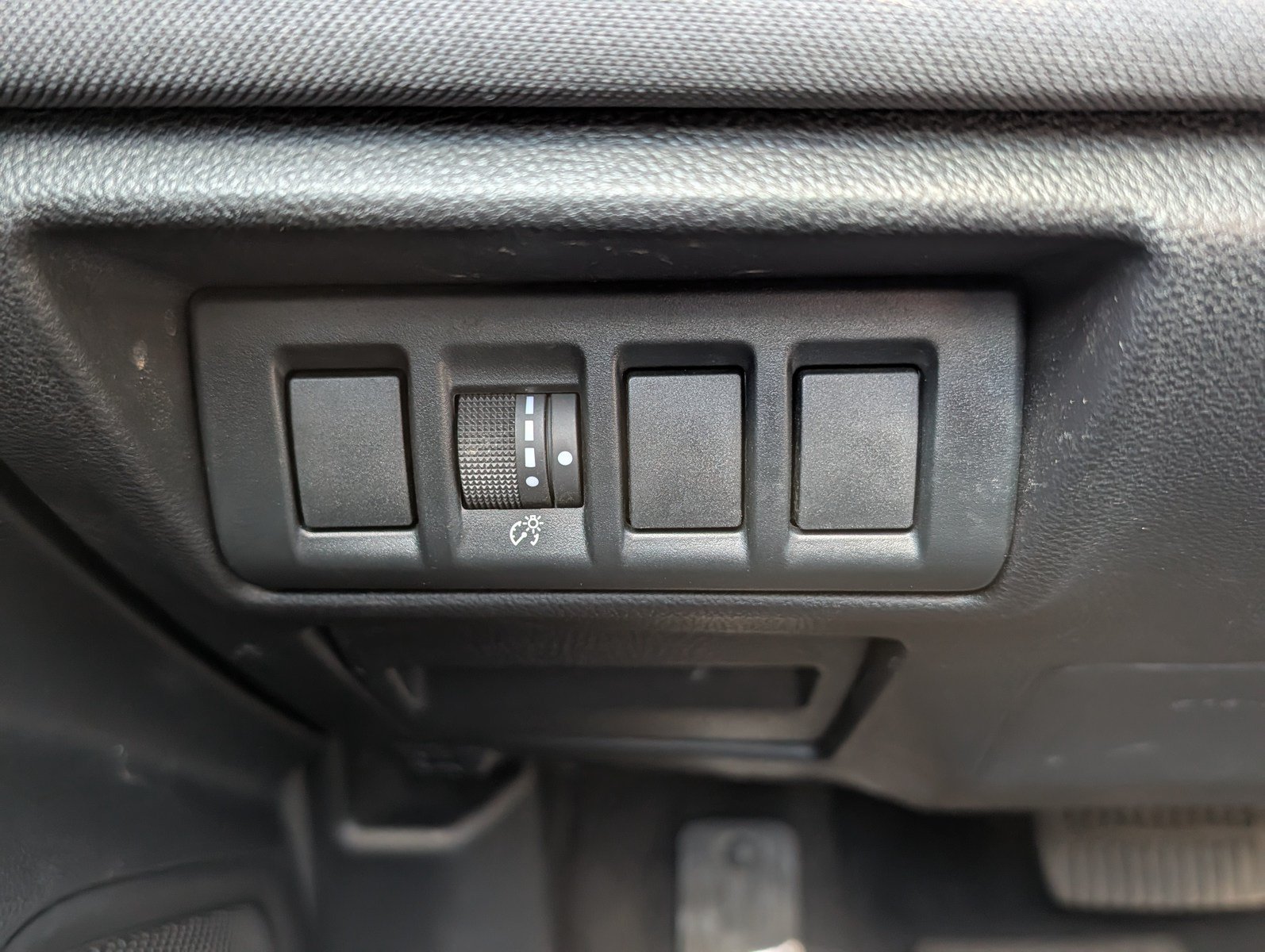 Used 2025 Subaru Outback Premium AWD/4WD image 29