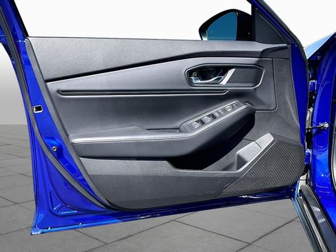 Used 2025 Honda Accord Sport image 25