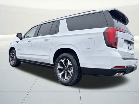 New 2026 GMC Yukon XL AT4 Ultimate image 3