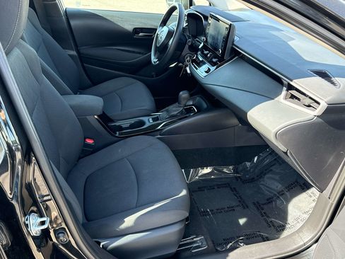 Used 2022 Toyota Corolla LE FWD image 19