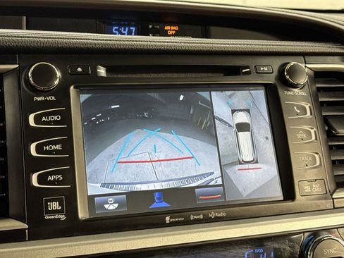 Used 2018 Toyota Highlander Limited Platinum image 23