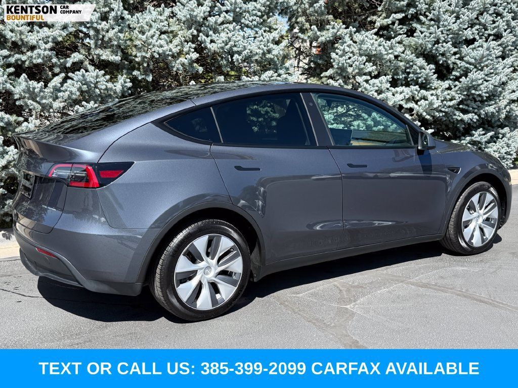 Used 2023 Tesla Model Y Long Range AWD/4WD image 10