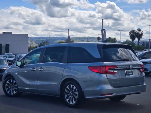 Certified 2021 Honda Odyssey EX-L image 5