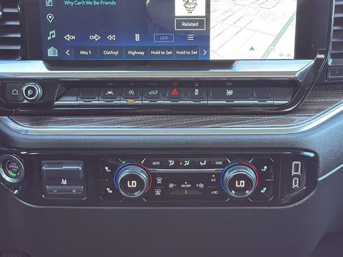 Used 2025 Chevrolet Silverado 1500 LT image 22